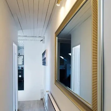 Apartmán Duplex Penthouse With Sauna & Jacuzzi In The Centre Of