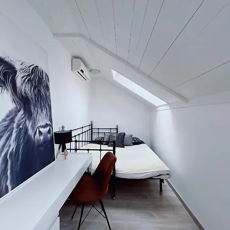 Apartmán Duplex Penthouse With Sauna & Jacuzzi In The Centre Of