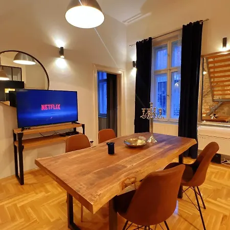 Duplex Penthouse With Sauna & Jacuzzi In The Centre Of Apartmán *