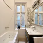 Duplex Penthouse With Sauna & Jacuzzi In The Centre Of Apartment Budapest