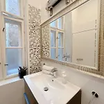 Duplex Penthouse With Sauna & Jacuzzi In The Centre Of 부다페스트