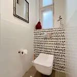 아파트 Duplex Penthouse With Sauna & Jacuzzi In The Centre Of *