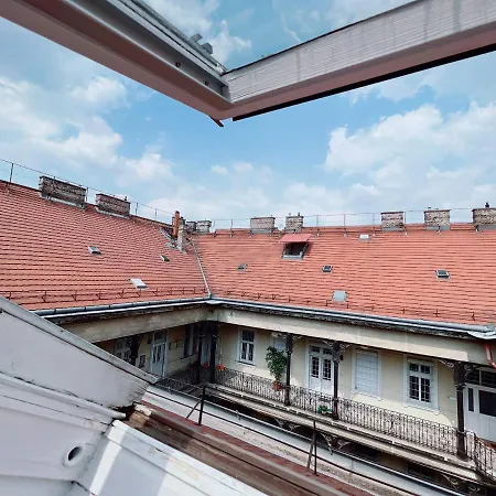 Duplex Penthouse With Sauna & Jacuzzi In The Centre Of ブダペスト