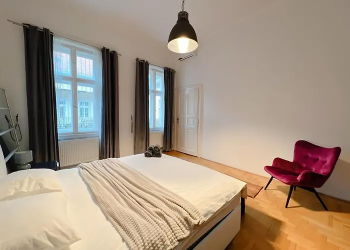Duplex Penthouse With Sauna & Jacuzzi In The Centre Of アパート