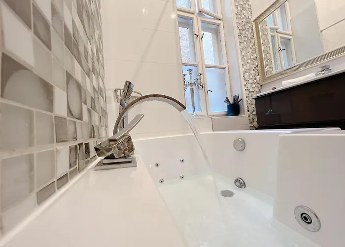 アパート Duplex Penthouse With Sauna & Jacuzzi In The Centre Of *